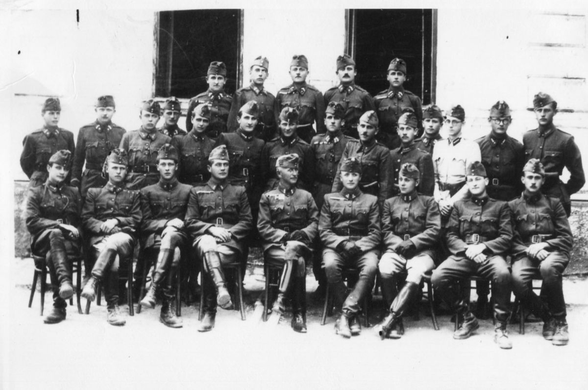 A sárbogárdi laktanya tisztikara